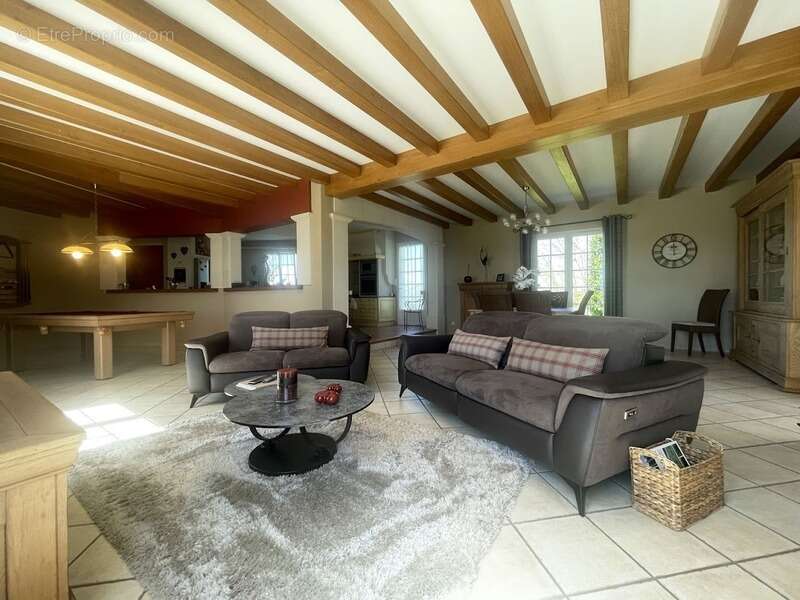 Villa d'architecte et gîte indépendant dans un parc paysager de plus de 4 000 m² SUD de COGNAC proche de BARBEZIEUX SAINT HILAIR - photo 9