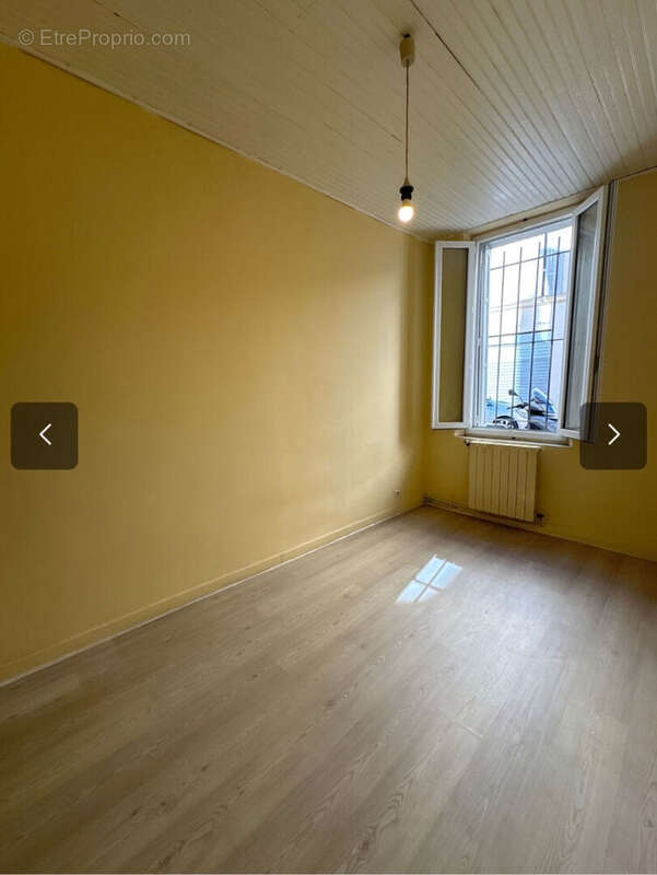 Appartement à MARSEILLE-1E
