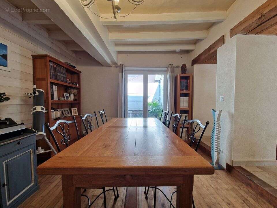 MAISON LA POUEZE - Maison à LA POUEZE