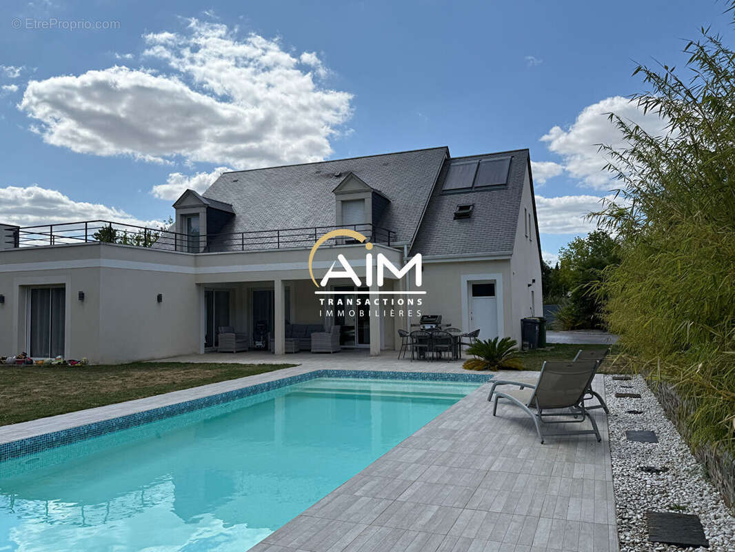 Maison Saint Cyr Sur Loire 9 pièce(s) 225 m2 - photo 3