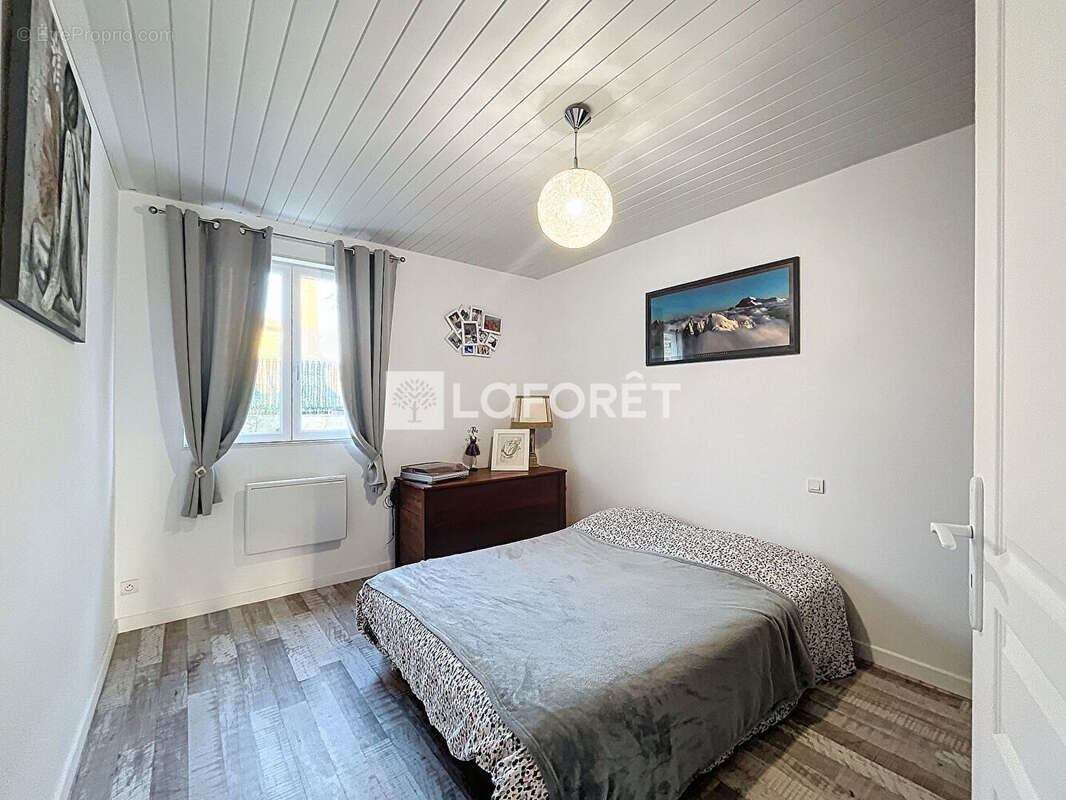 Maison à CAUSSES-ET-VEYRAN