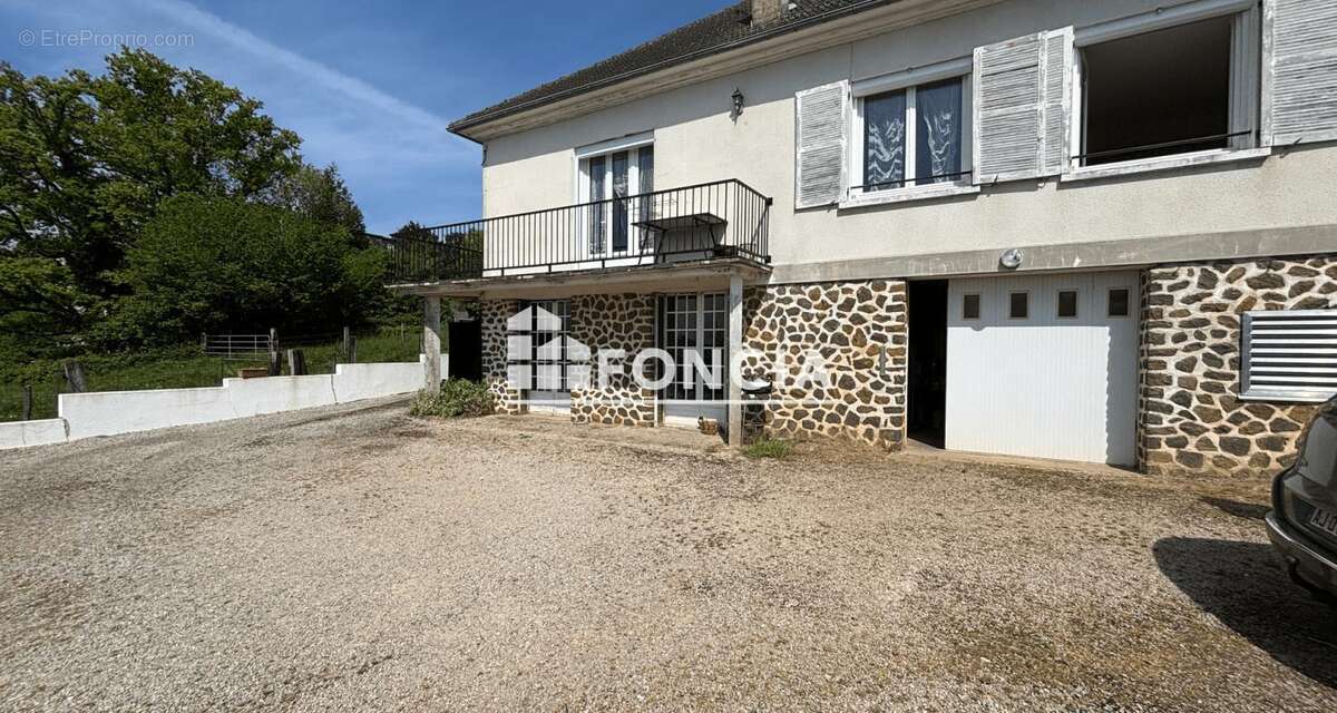 Maison à SILLE-LE-GUILLAUME