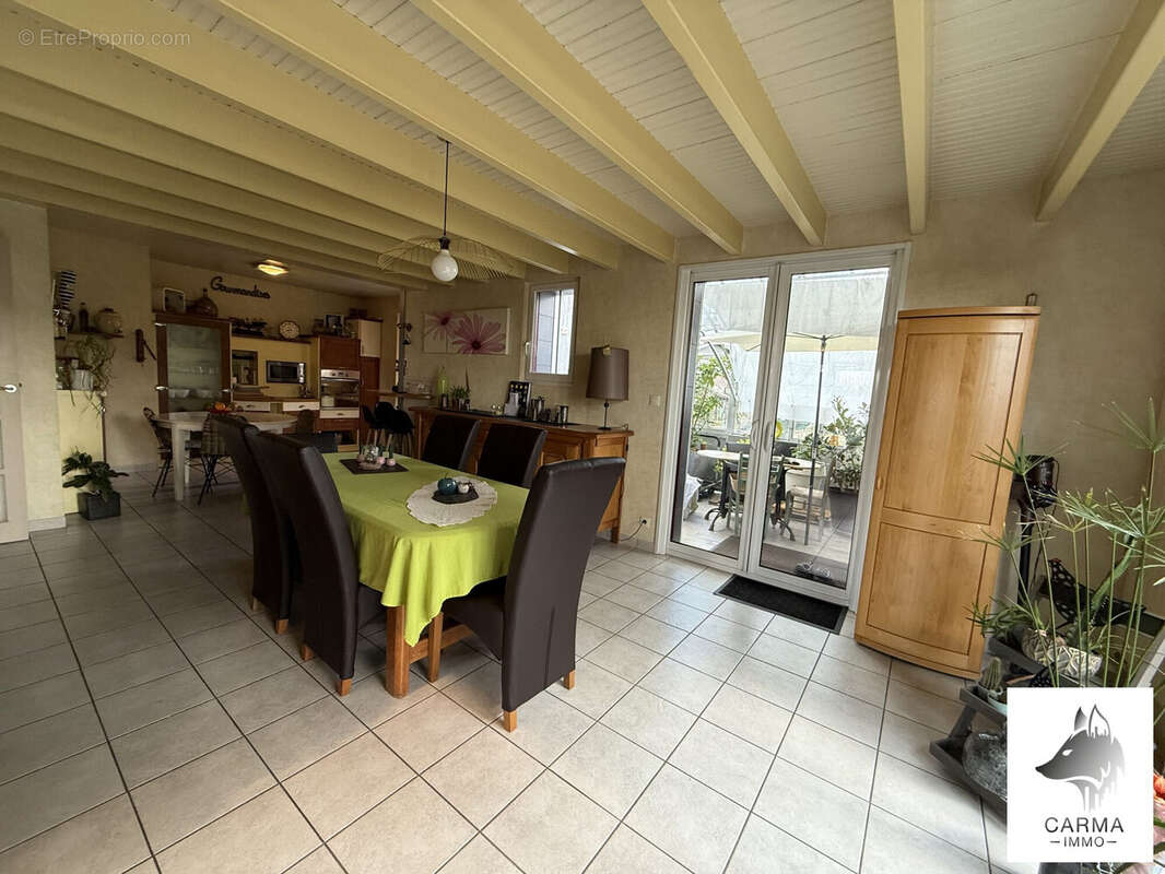 Maison à NUEIL-LES-AUBIERS