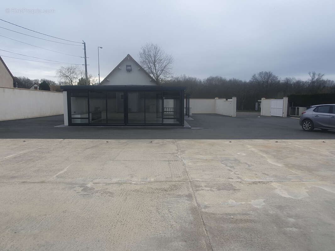 Logement atypique de 96 m2 sur parcelle de 983m2 - photo 4