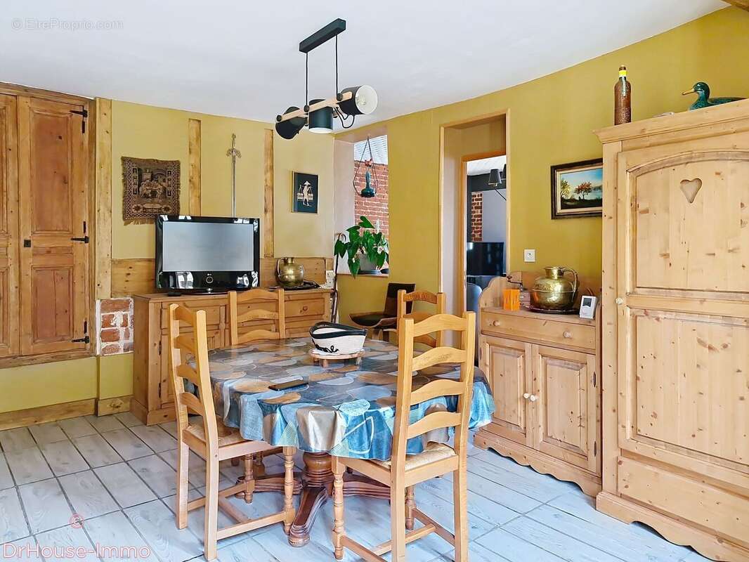 Maison à CREVECOEUR-EN-AUGE