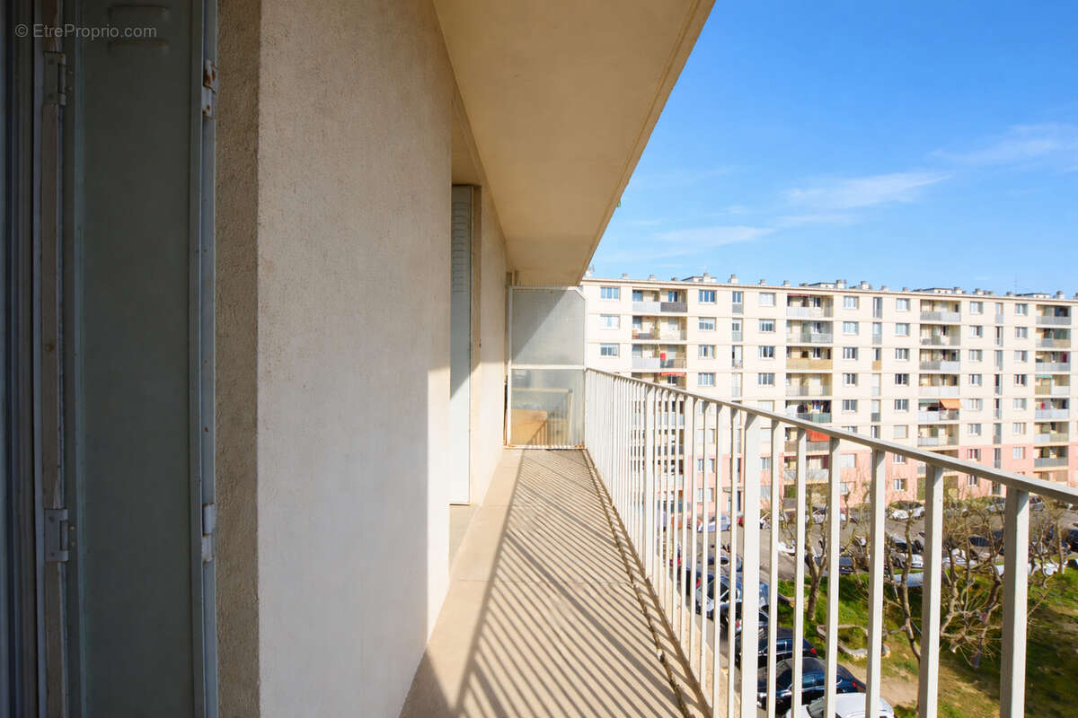 Appartement à MARSEILLE-12E