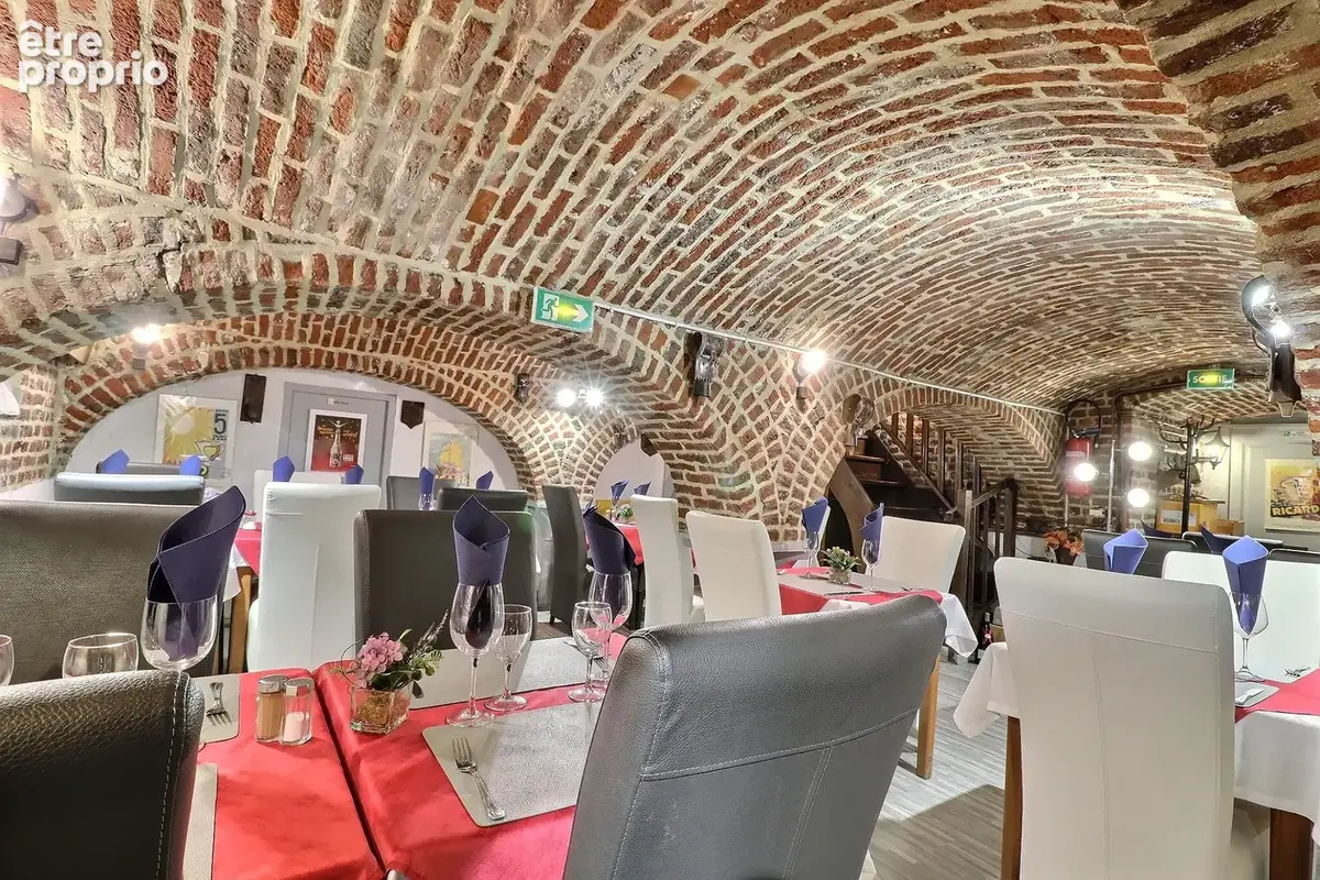 Denain : fonds de commerce + mur avec appartement - photo 2