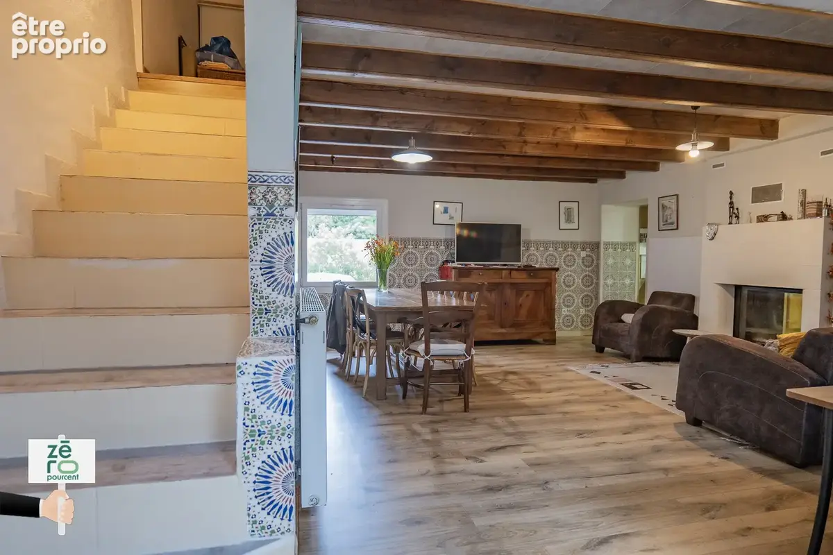 Maison familiale en pierre avec 4 chambres, bureau, garage et potentiel locatif à La Chaize-le-Vicomte - photo 5
