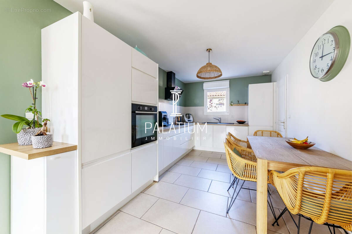 Maison à GREOUX-LES-BAINS