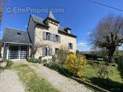 Maison à PRIVEZAC