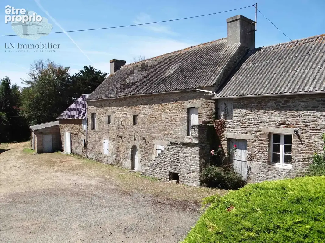 Propriété de caractère - vue mer - doëlan 225 m2 - photo 4