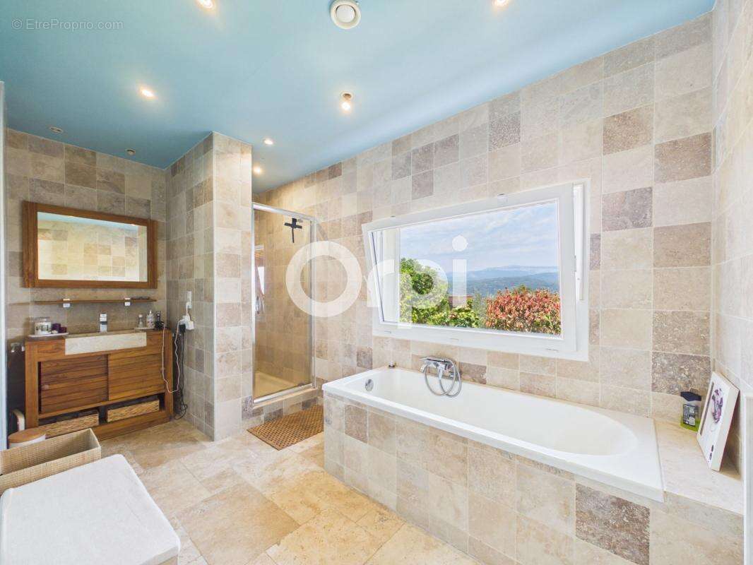 Villa individuelle renovee – vue panoramique - calme absolu - belles prestations - piscine / bassin poissons - jardin - photo 14