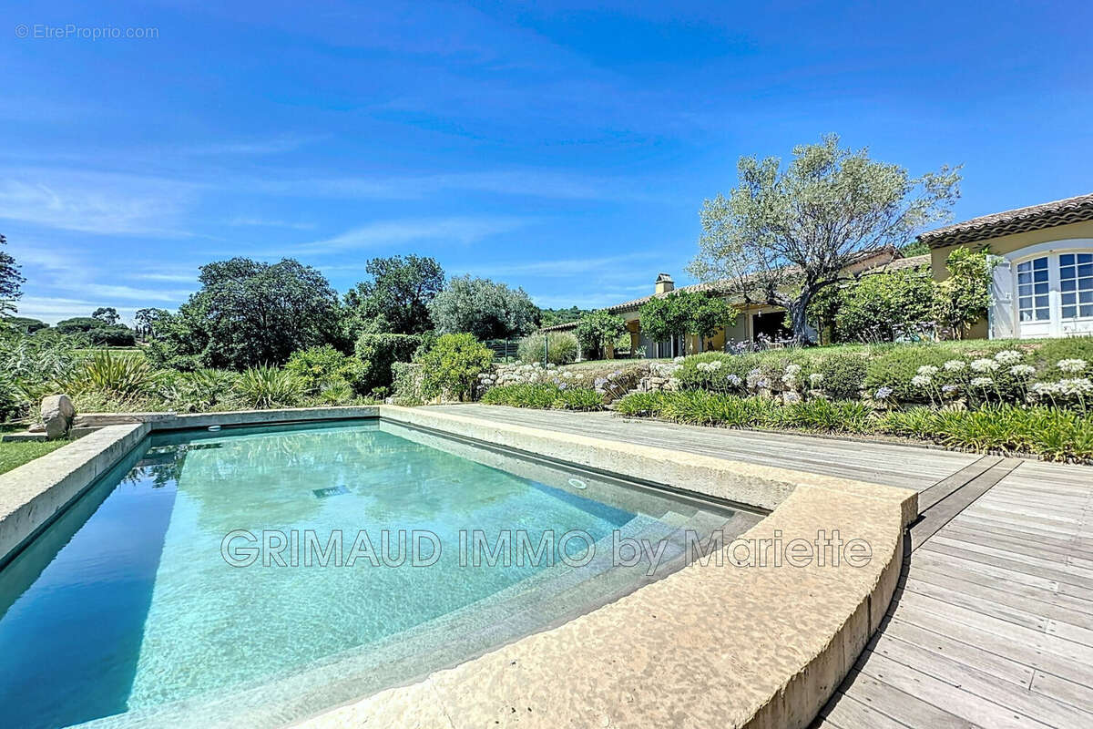 Maison à GRIMAUD