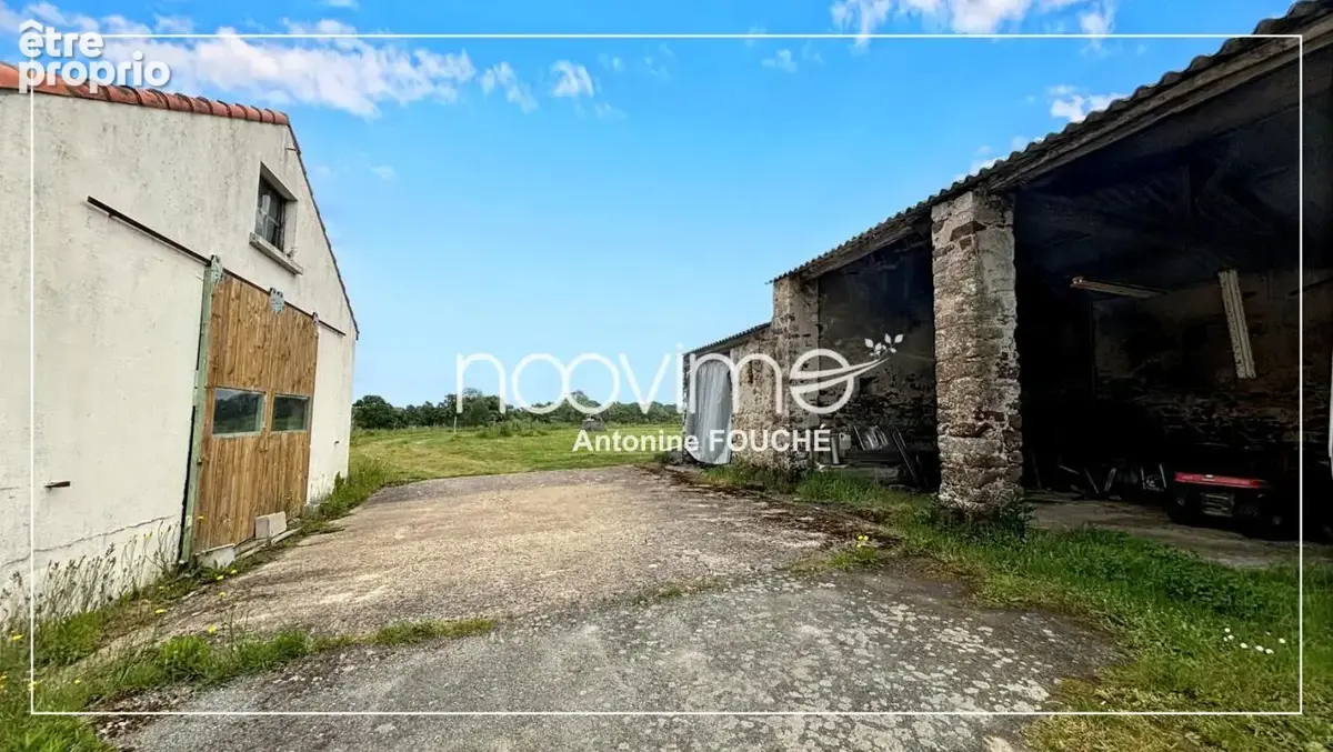 Maison 112 m² à Saint-Pere-En-Retz  - photo 8