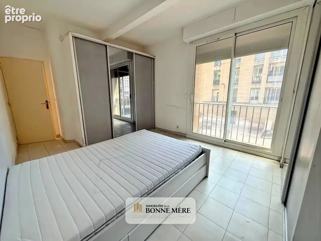 Appartement 3 pièces 78 m² à vendre à Marseille-2e (13002) - photo 7