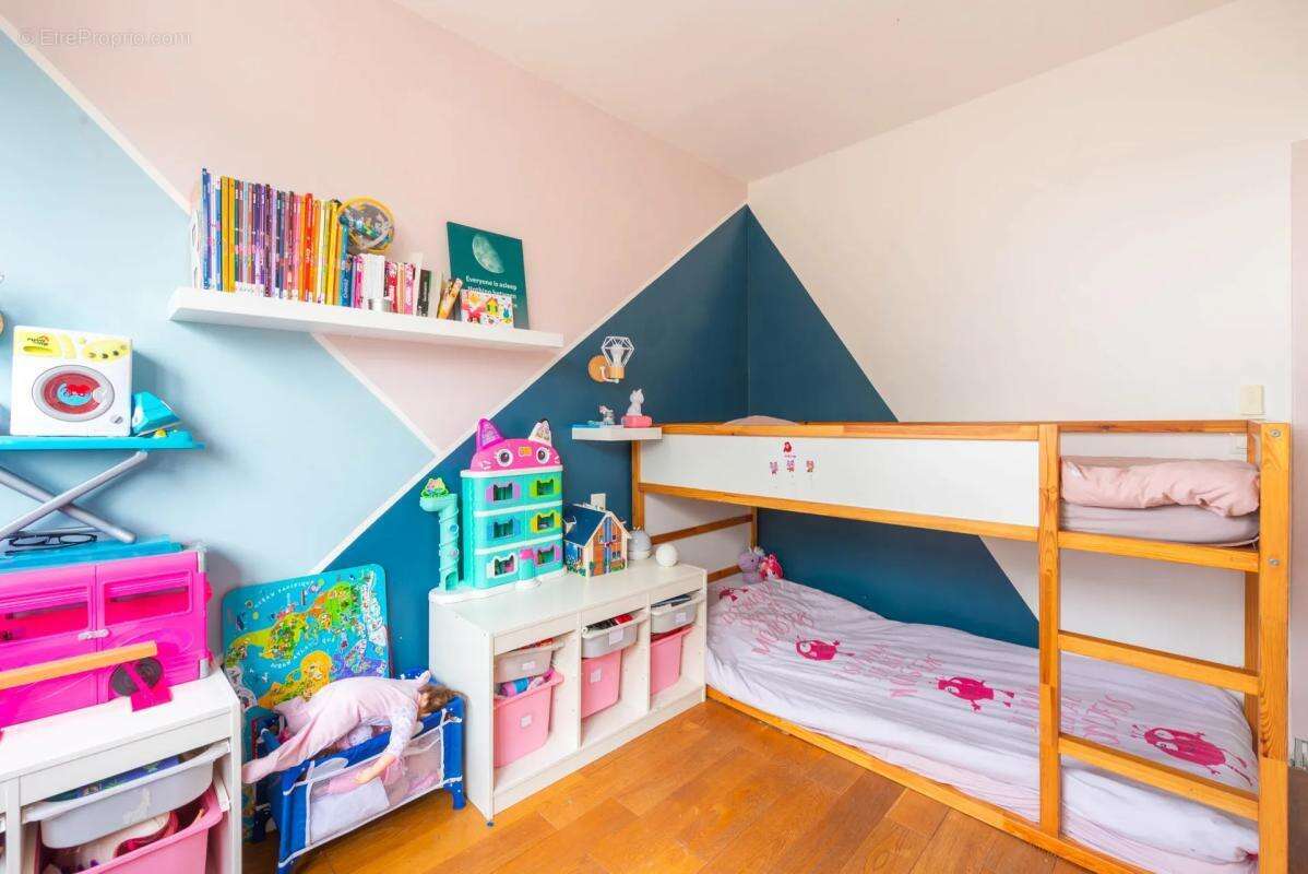 Appartement à LA CELLE-SAINT-CLOUD