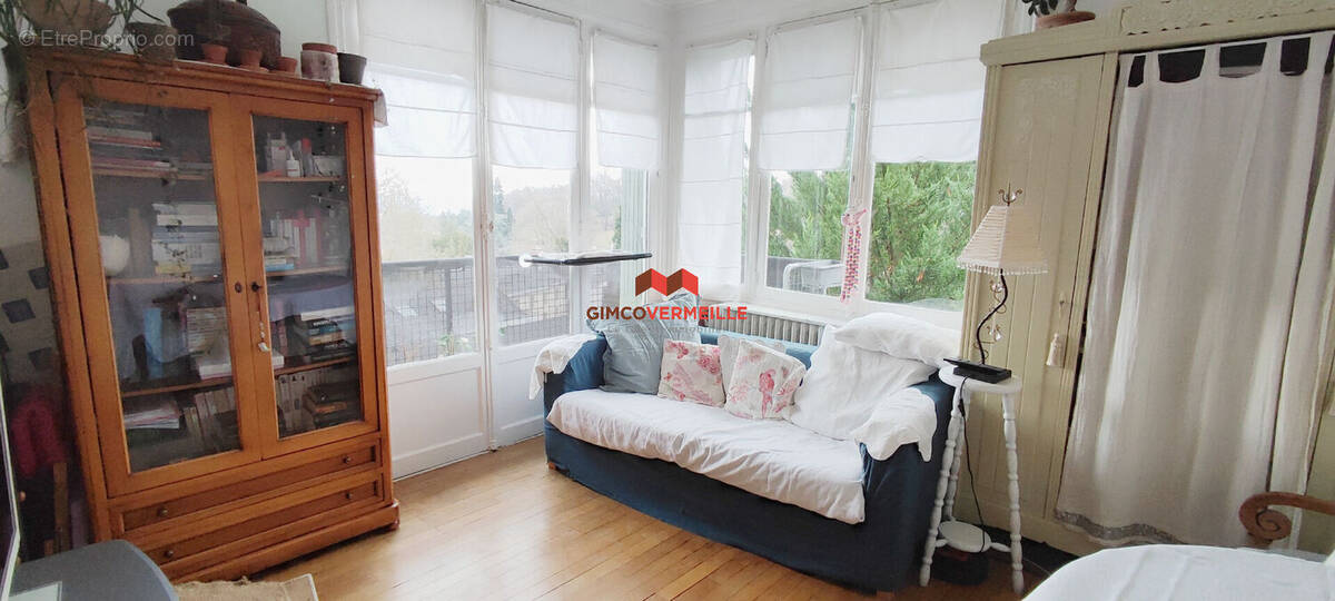 Appartement à LA CELLE-SAINT-CLOUD