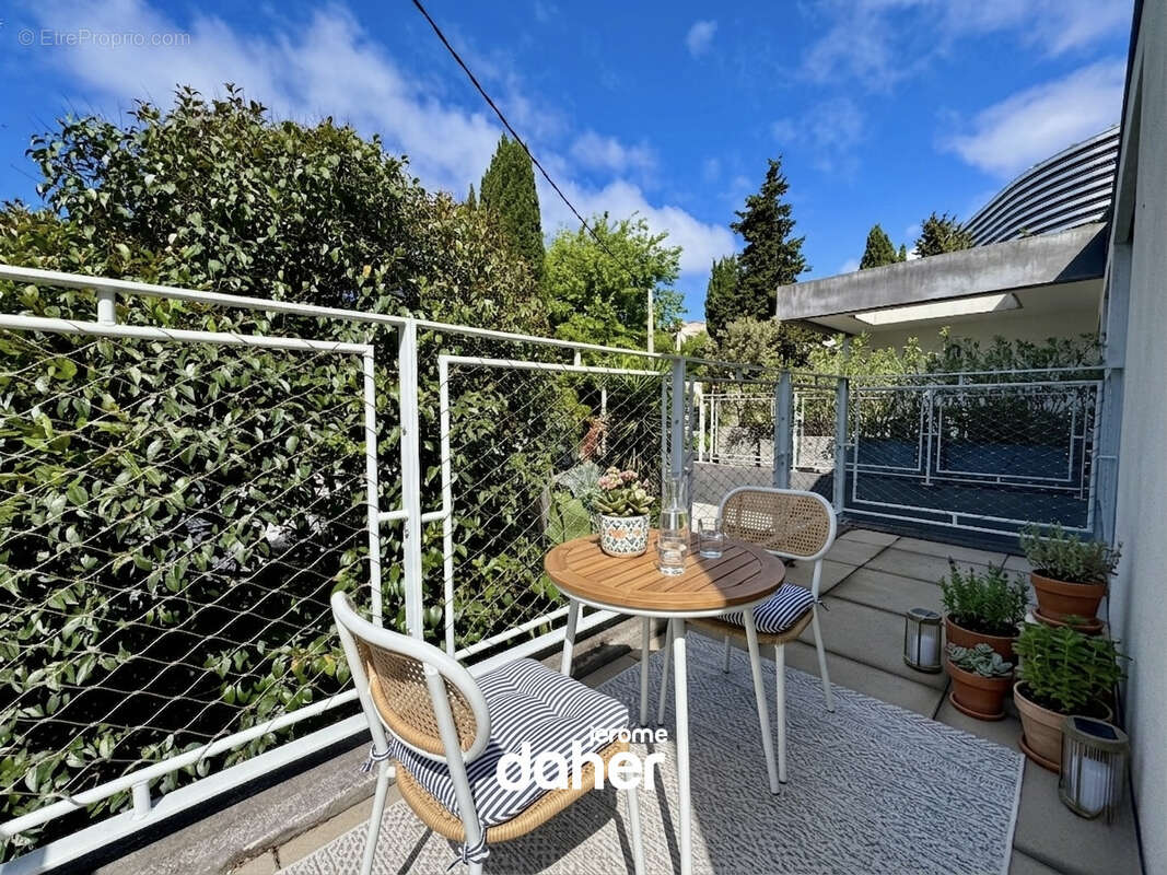 Appartement à MARSEILLE-8E