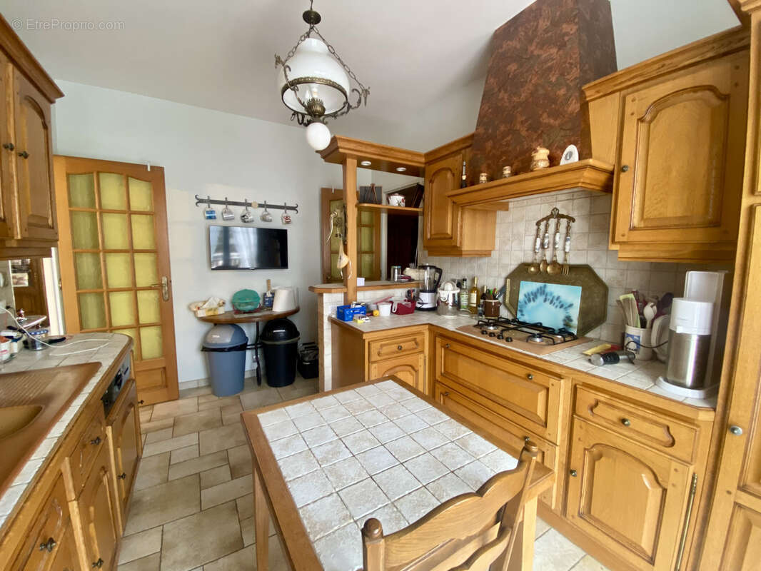 Maison à SAINT-JULIEN-LES-VILLAS