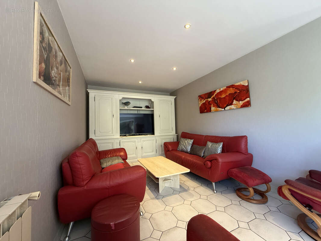 Maison familiale avec piscine   Péronnas - photo 9