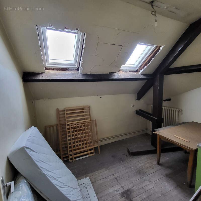 Appartement à RIOM-ES-MONTAGNES