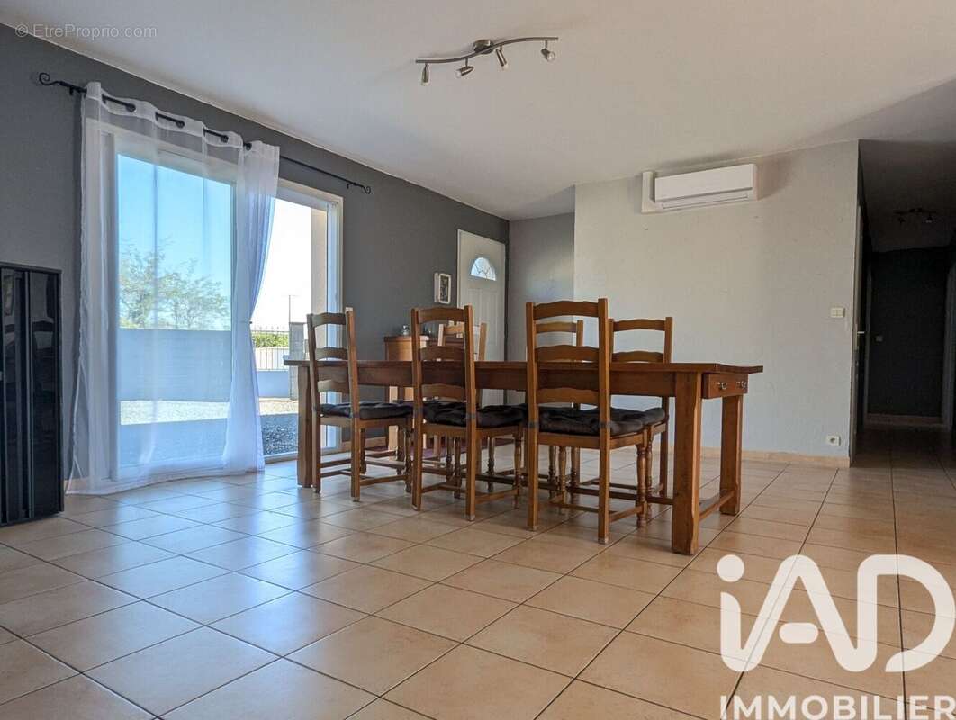 Maison 136 m² à Pas-De-Jeu  - photo 4