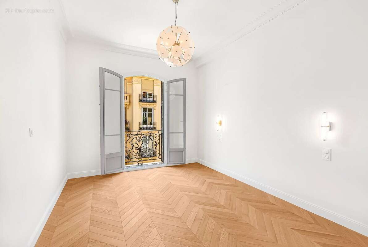 Nice Carré d'Or appartement 3p avec dépendance - photo 7