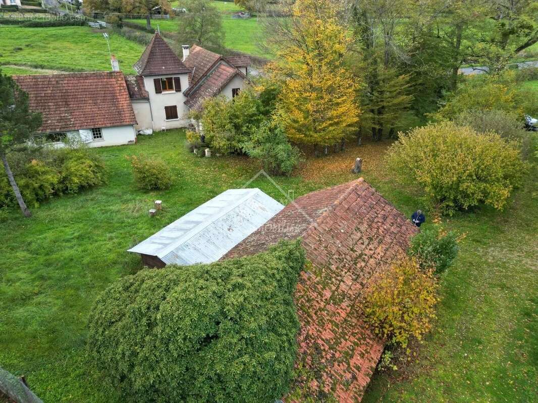 Maison à SALIGNY-SUR-ROUDON