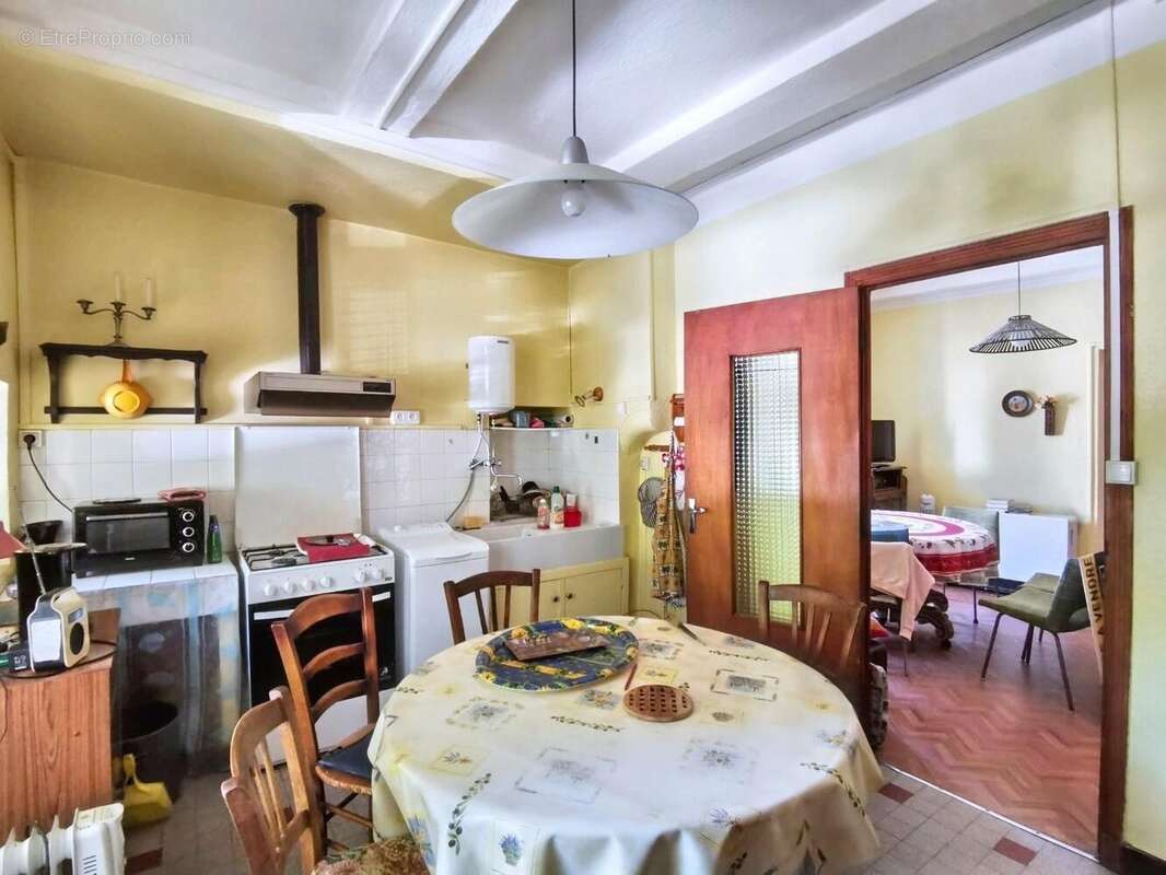   - Maison à JAUJAC