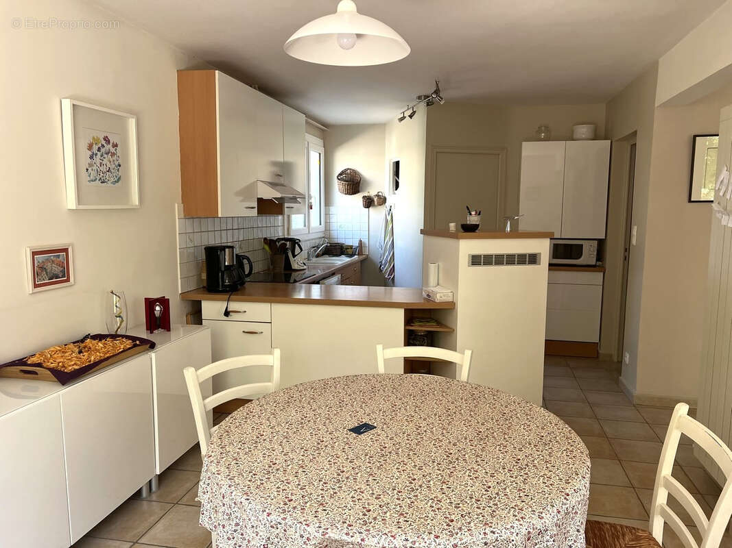 Maison à VILLENEUVE-LES-AVIGNON