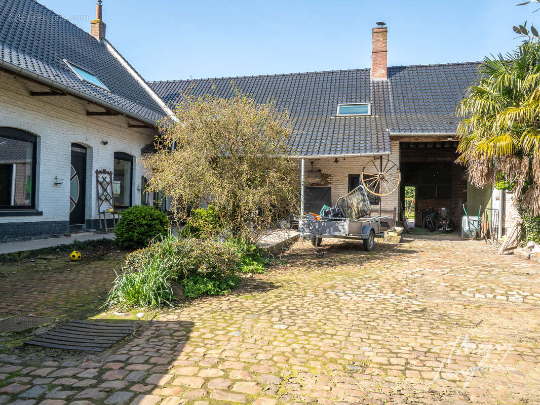 Maison à CAPPELLE-EN-PEVELE