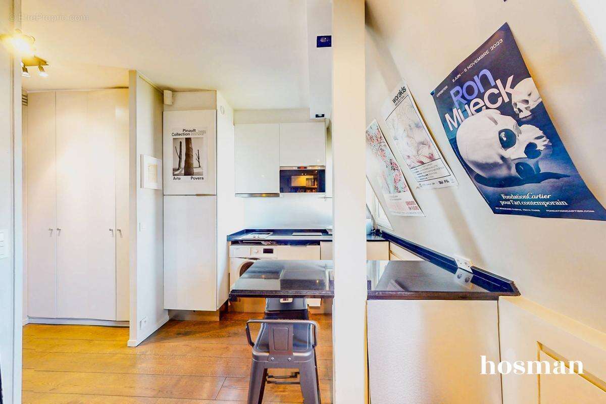 Appartement à PARIS-16E