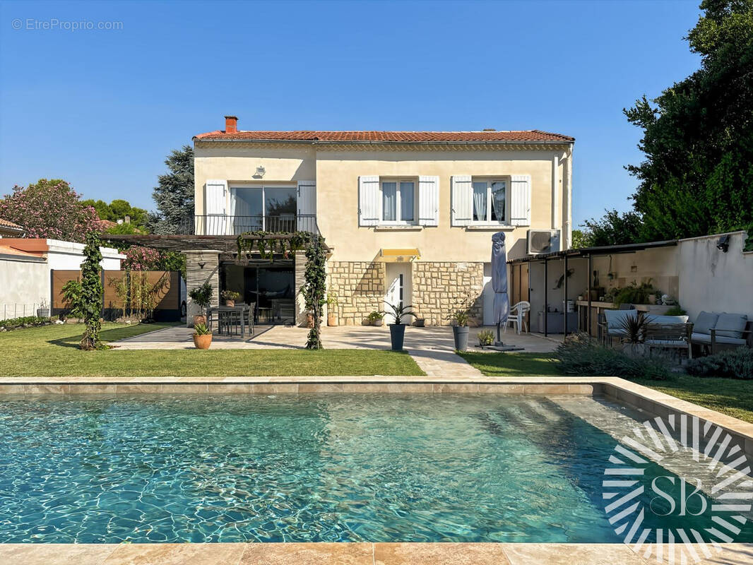 Maison à NOVES