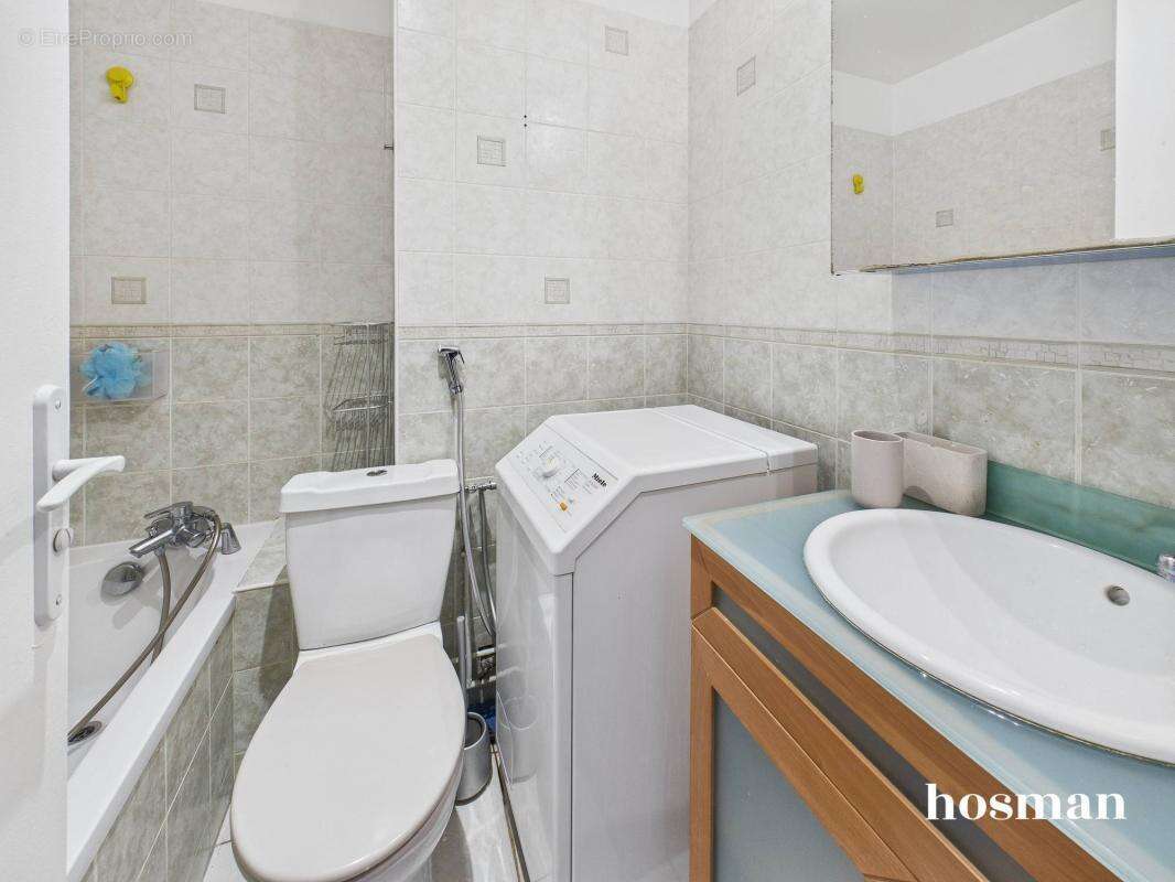 Appartement à PARIS-15E