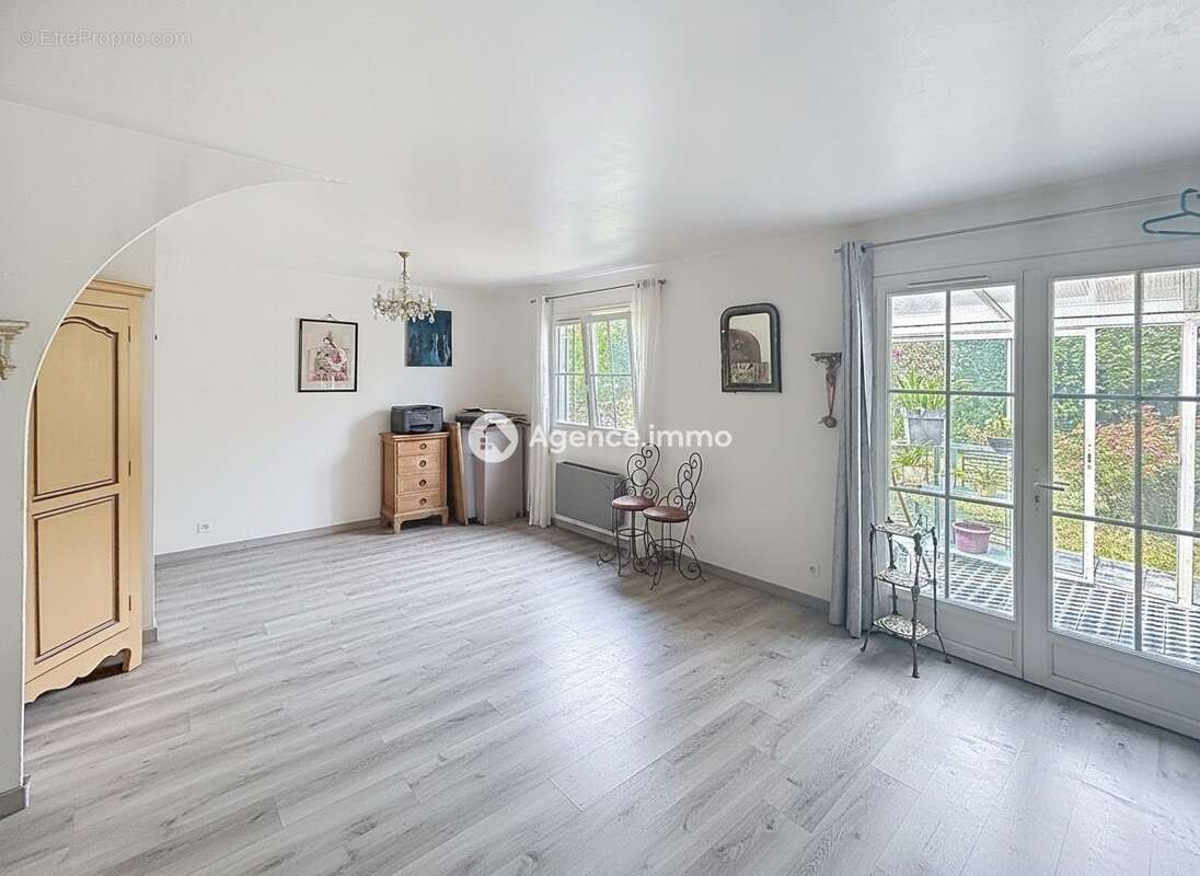 Maison 101 m² à Tours  - photo 3