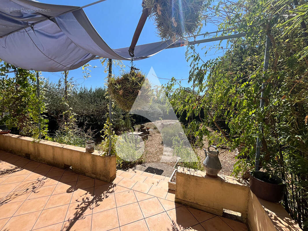 Maison à GREOUX-LES-BAINS