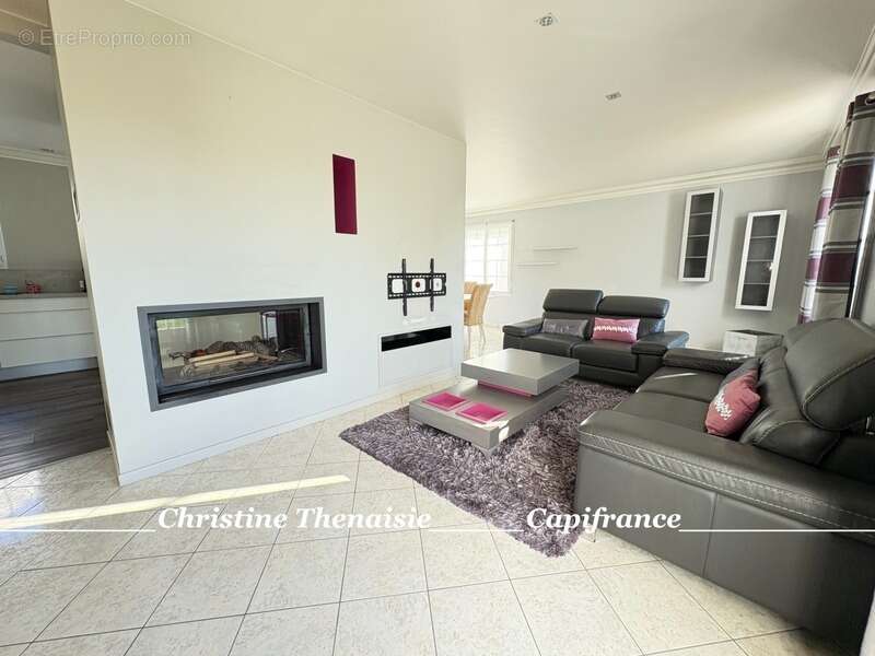 Maison à vendre 5 pièces - Plain-Pied - 3 chambres - 2 salles d'eau - 3 wc - Piscine couverte - 2 garages SAINT HILAIRE DE RIEZ  - photo 20