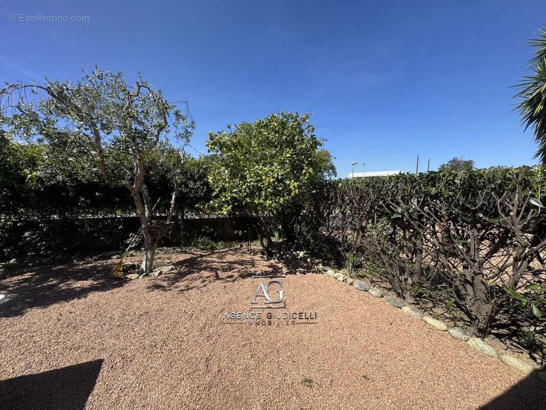 Maison à PRUNELLI-DI-FIUMORBO