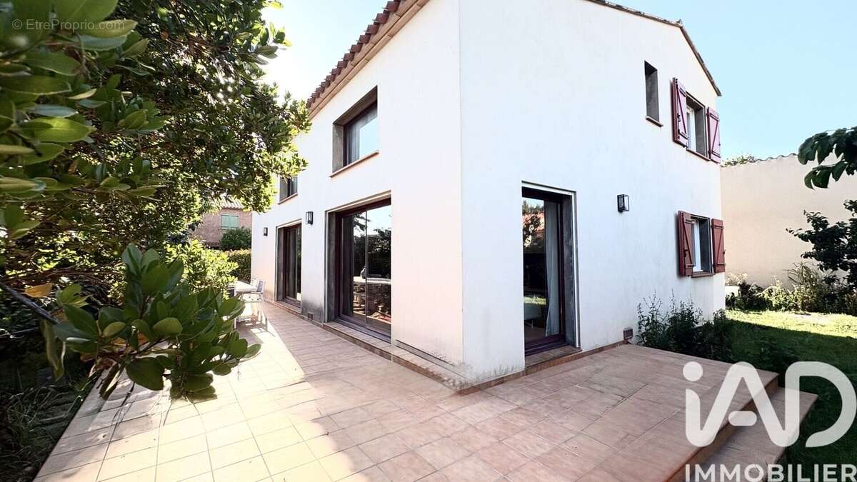 Photo 2 - Maison à ELNE