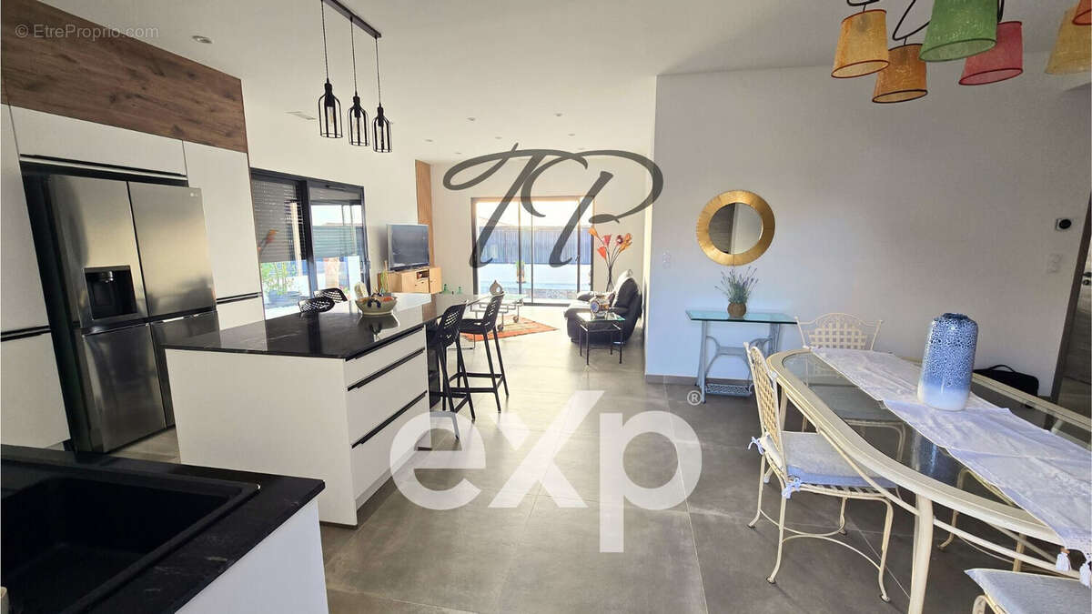 Maison 117 m² à Corneilhan  - photo 9