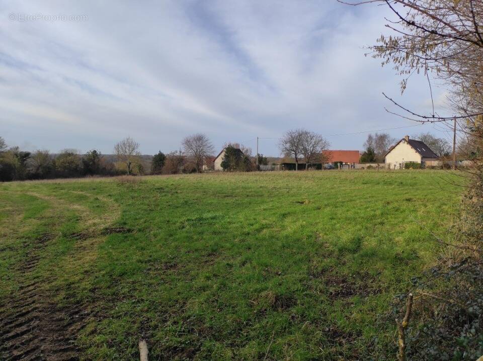 Terrain à SAINT-HYMER