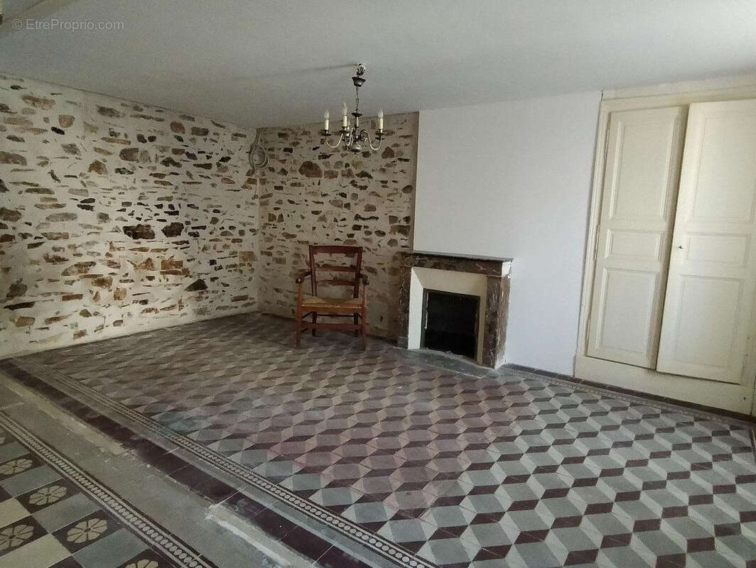 Maison à SAINTE-SEVERE-SUR-INDRE