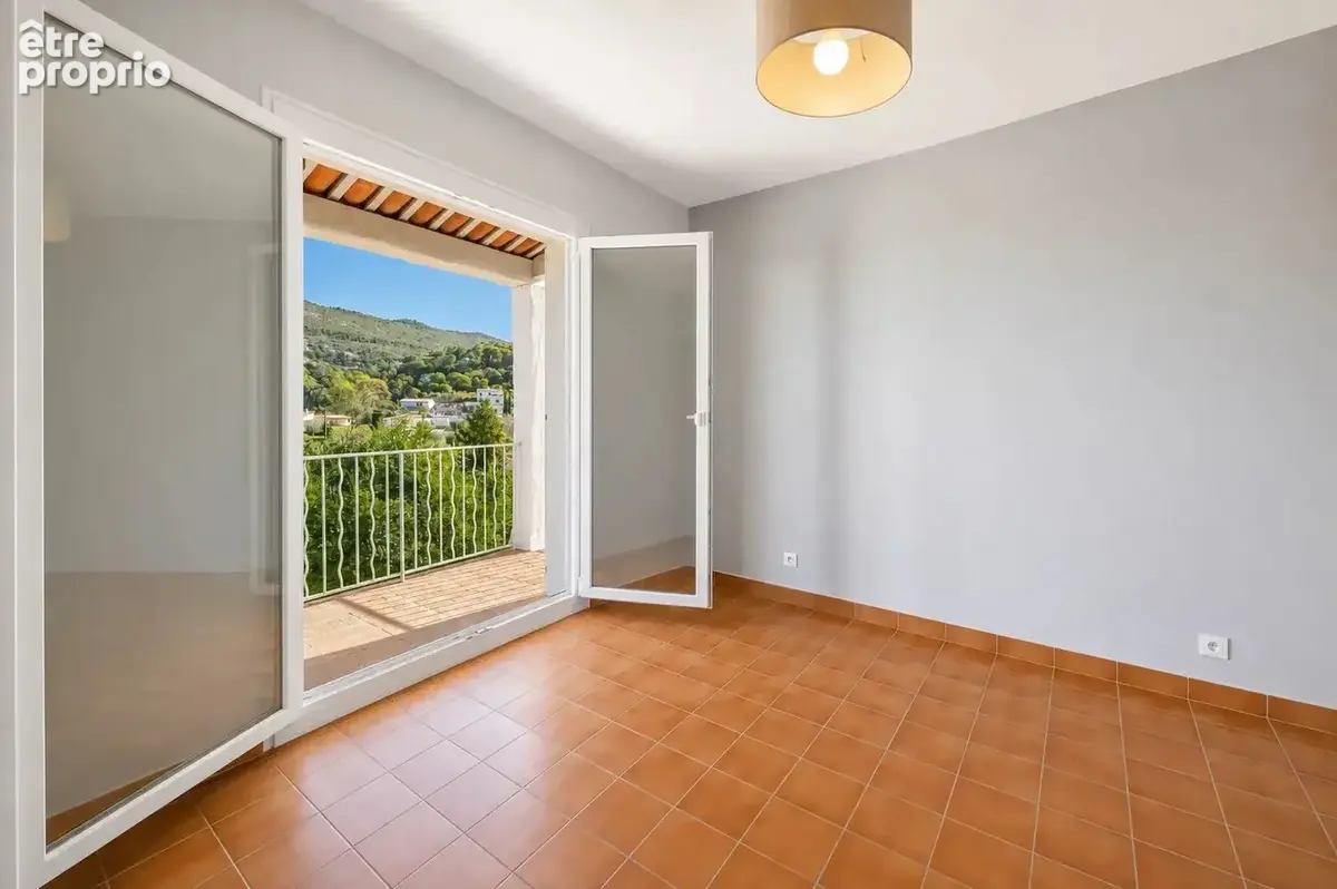 Propriété de prestige à colomars — 267 m², piscine & potentiel - photo 11