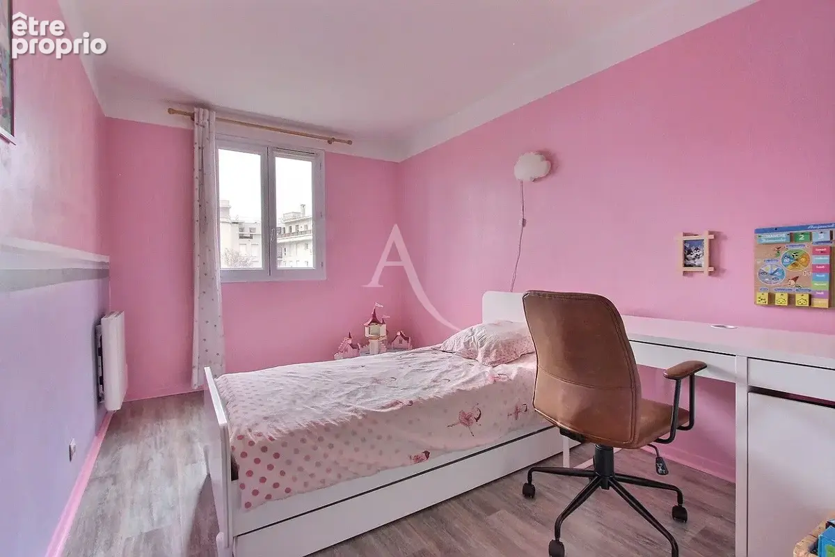 Appartement Villeneuve La Garenne 3 pièces de 70,05m2 - photo 8