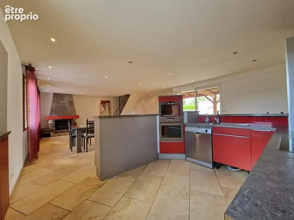 Maison 7 pièces 182 m² à vendre à Bellerive-Sur-Allier (03700) - photo 4
