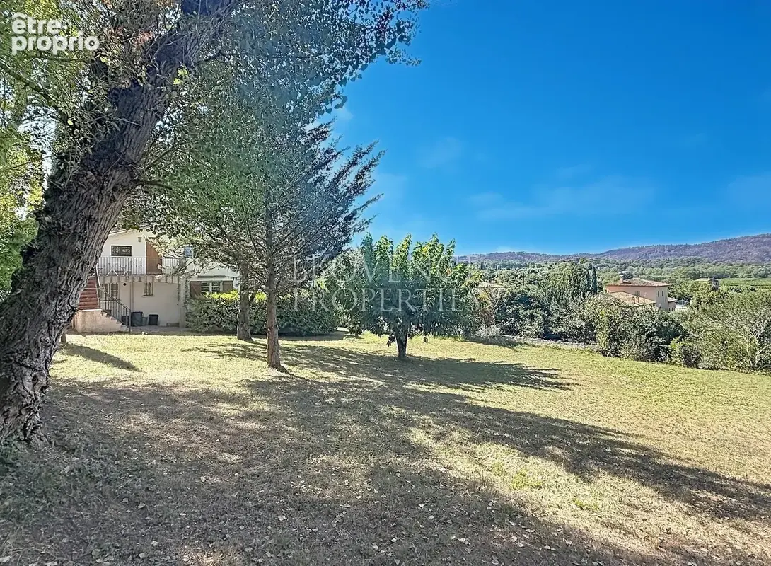 Correns – Charmante maison 3 chambres avec piscine,  en zone UC - photo 10