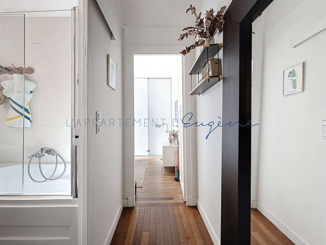 Appartement à PARIS-18E