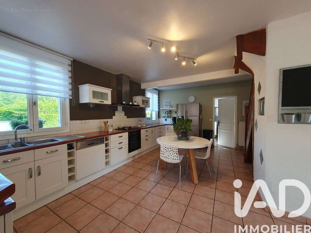 Maison 133 m² à Rainneville  - photo 3