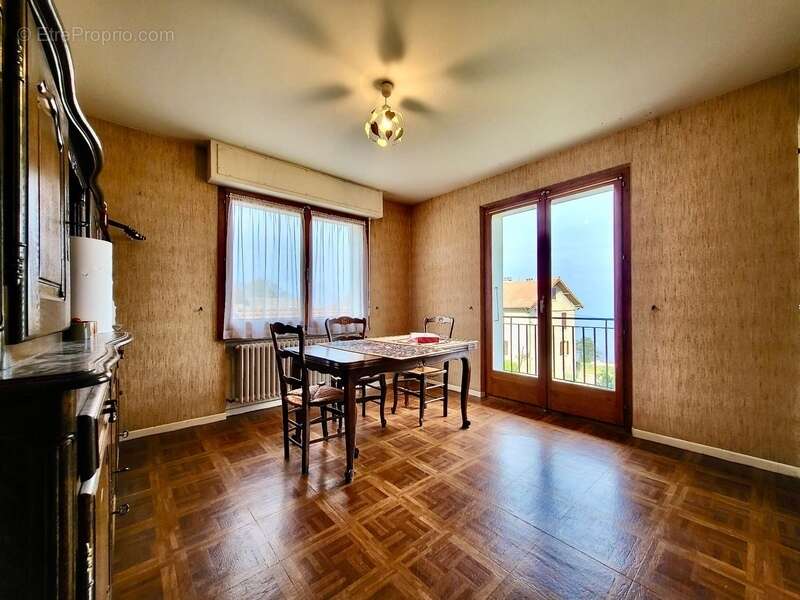 Appartement à EVIAN-LES-BAINS