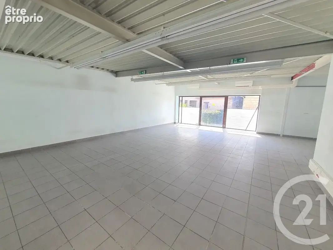 Appartement 3 pièces 94 m² à vendre à Castelnau-De-Montmiral (81140) - photo 3